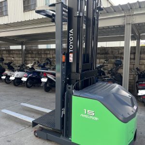 TOYOTA 電動檢料機