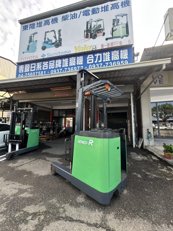 TOYOTA 電動立式堆高機 7FBR18